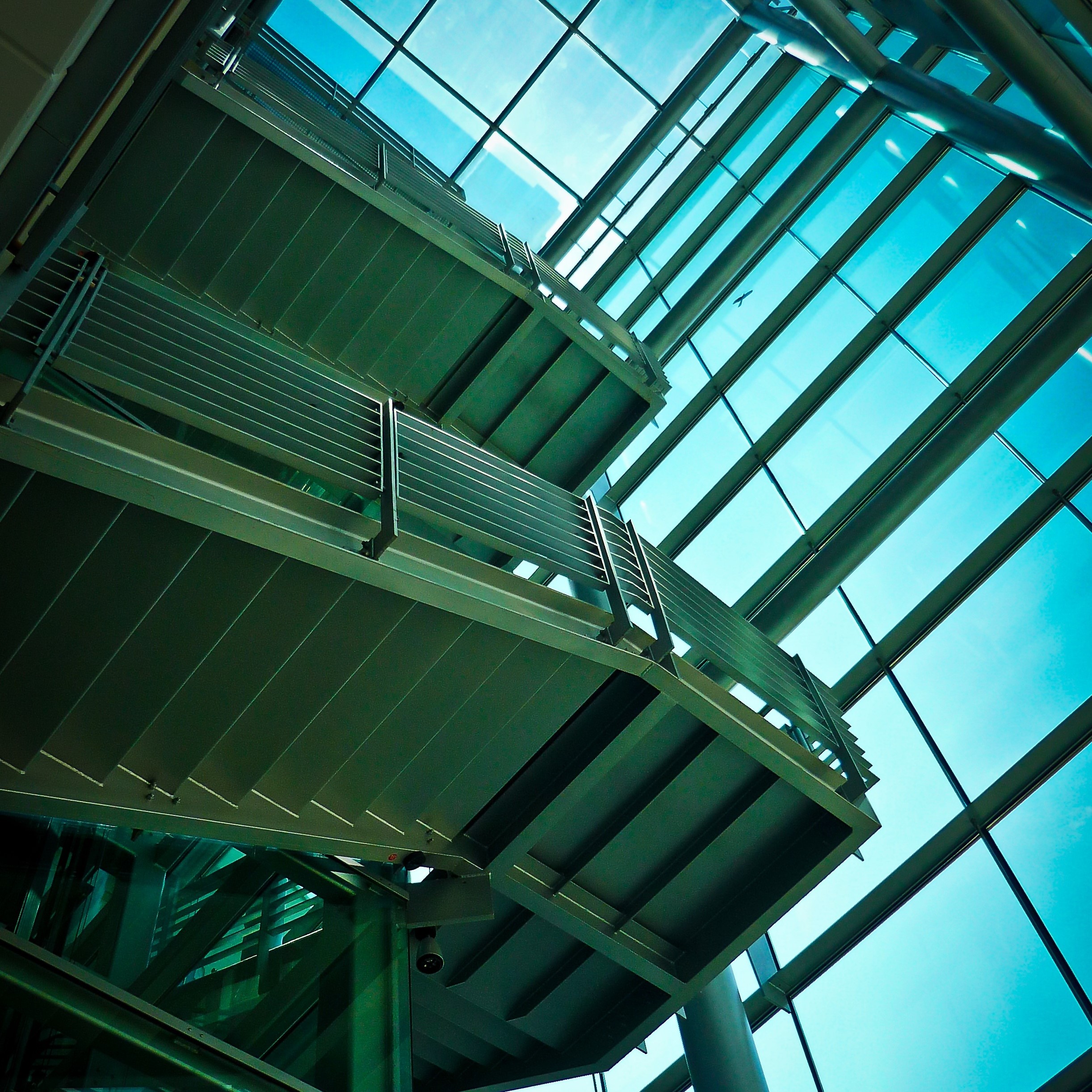 light-architecture-structure-window-glass-skyscraper-1071373-pxhere.com